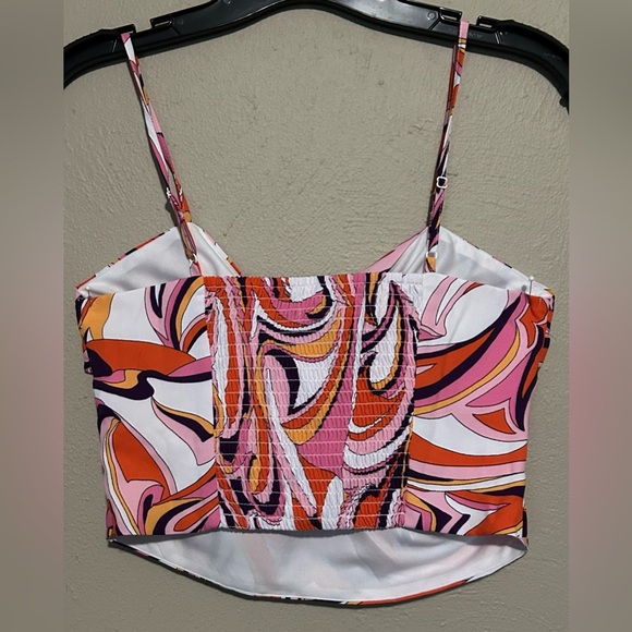 Groovy Crop Top - Picture 2 of 3